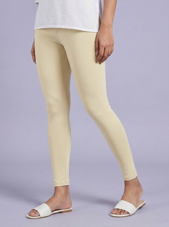 EMI - Ankle Length Livaeco™ Viscose Leggings - Half White