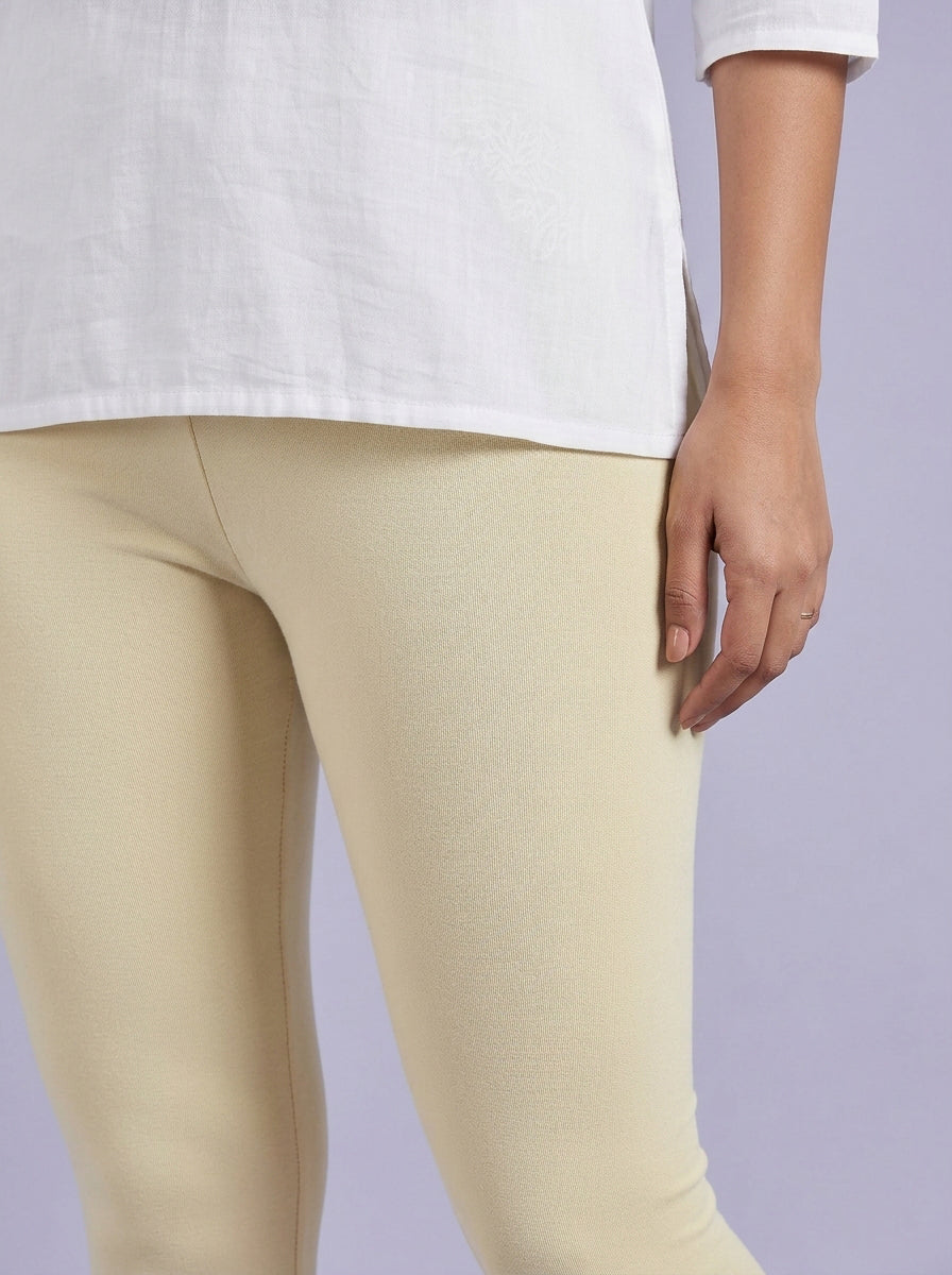 EMI - Ankle Length Livaeco™ Viscose Leggings - Half White